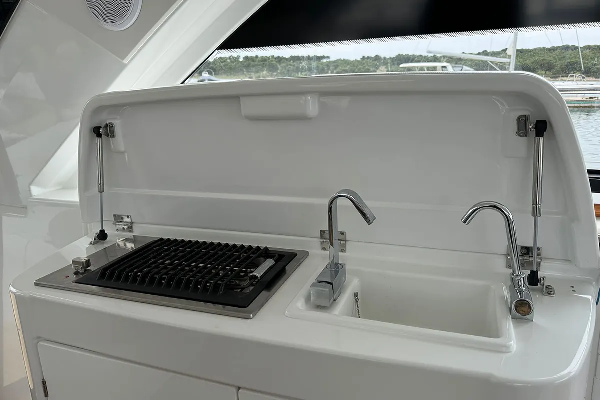 Holly Four, a Beneteau Gran Turismo 45 motor yacht at Grad Šibenik, Croatia