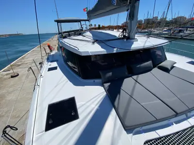 Deck of Foutaine Pajot Isla 40, a Fountaine Pajot Isla 40 catamaran at Portimão, Portugal