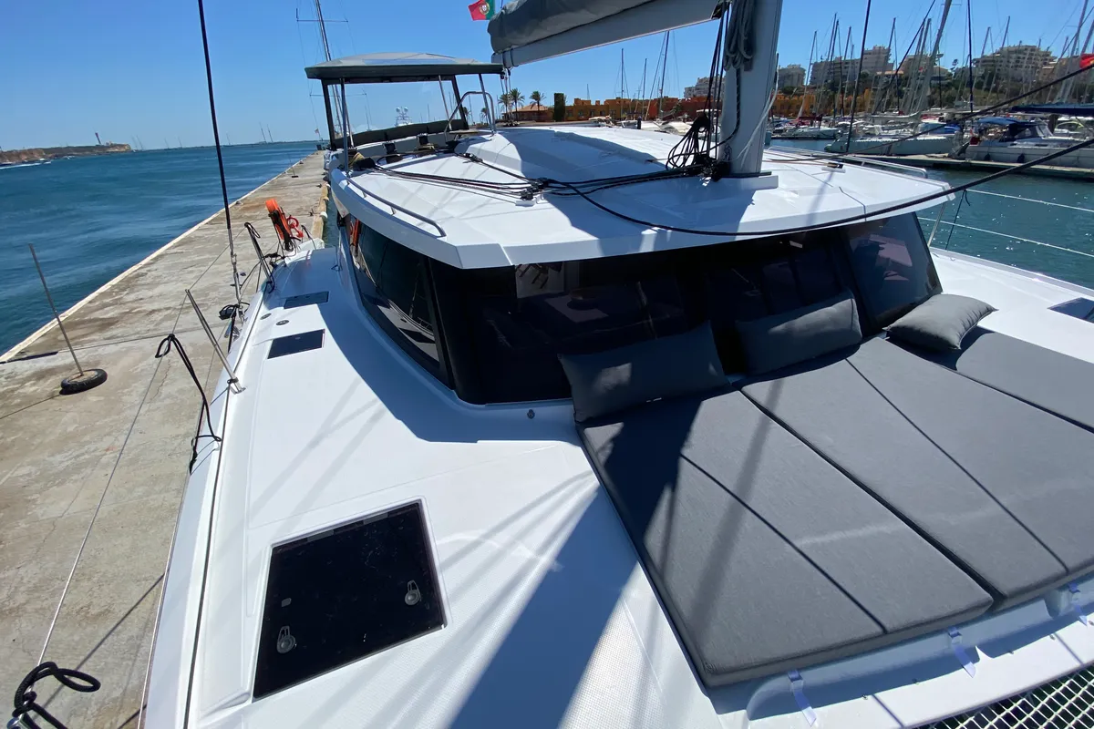 Deck of Foutaine Pajot Isla 40, a Fountaine Pajot Isla 40 catamaran at Portimão, Portugal