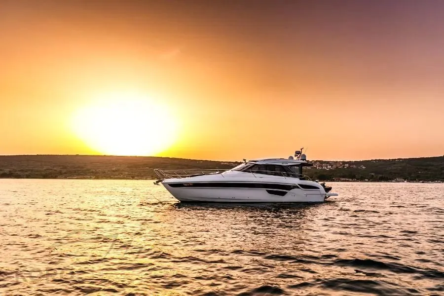Oreo, a Bavaria S45 Coupe motor yacht at Punat, Croatia