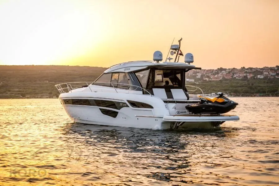 Oreo, a Bavaria S45 Coupe motor yacht at Punat, Croatia