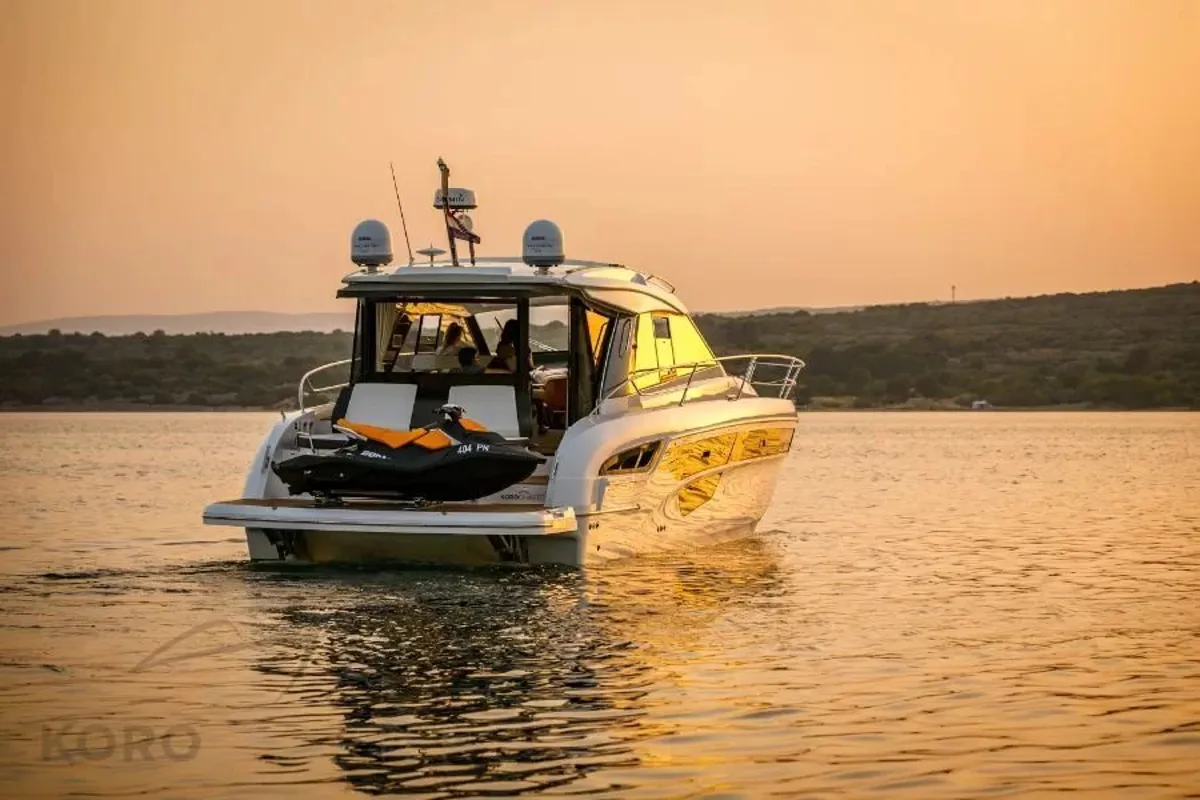 Oreo, a Bavaria S45 Coupe motor yacht at Punat, Croatia