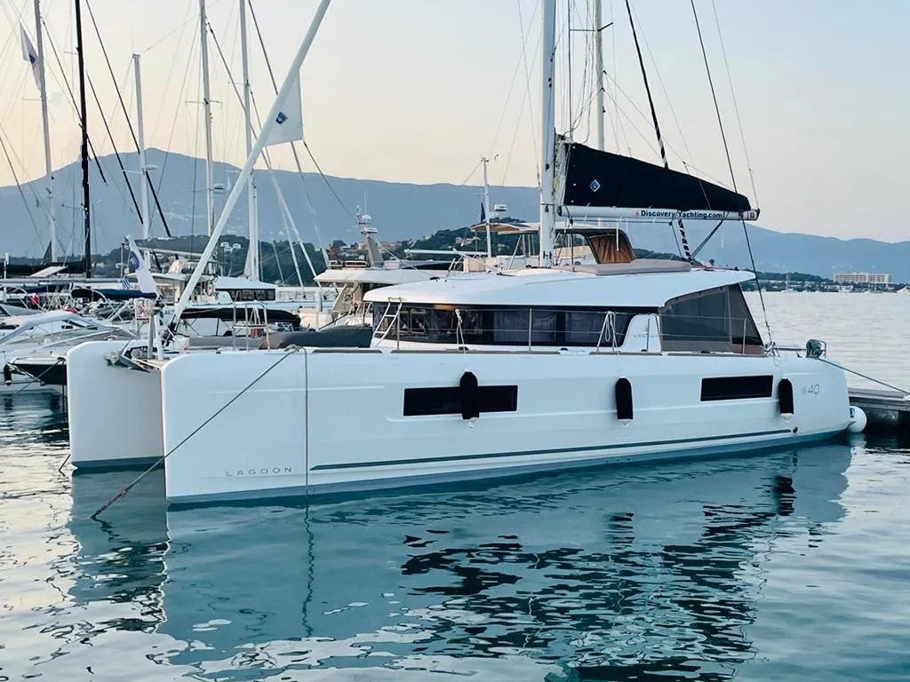 Exterior view of Fratelli, a Lagoon 40 catamaran at Volos Municipality, Greece