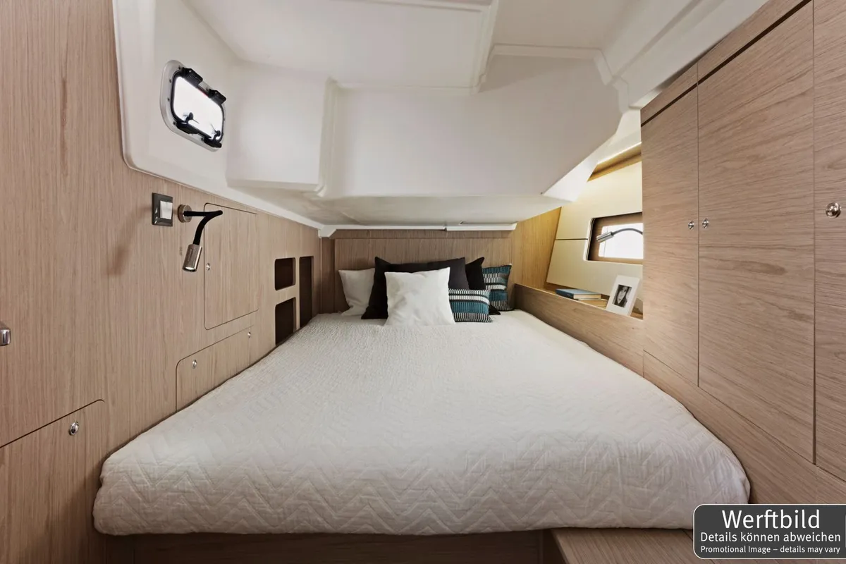 Cabin on Paula, a Beneteau Oceanis 46.1 sailboat at Palma de Mallorca, Spain