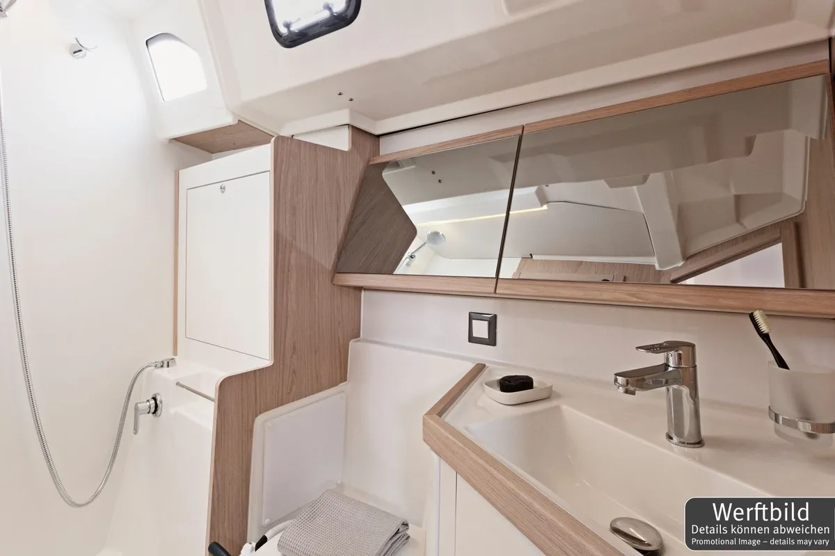 Head on Paula, a Beneteau Oceanis 46.1 sailboat at Palma de Mallorca, Spain