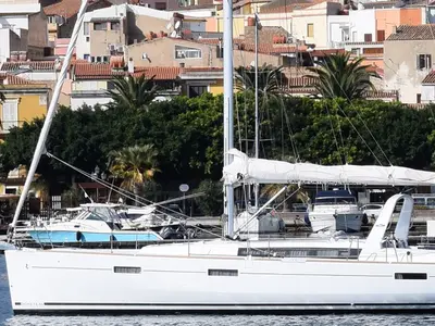 Exterior view of JN, a Beneteau Oceanis 45 sailboat at U Pàize, Italy