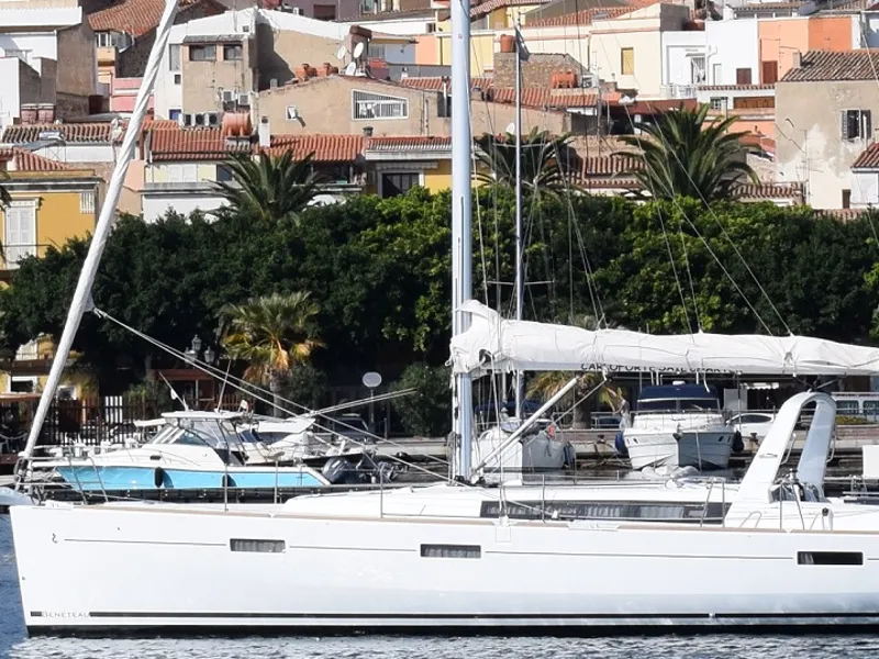 Exterior view of JN, a Beneteau Oceanis 45 sailboat at U Pàize, Italy