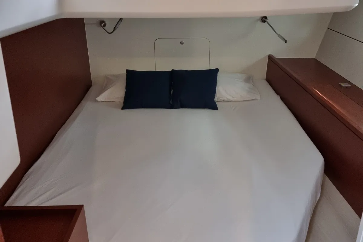 Cabin on Fibi, a Hanse 460 sailboat at Grad Pula, Croatia
