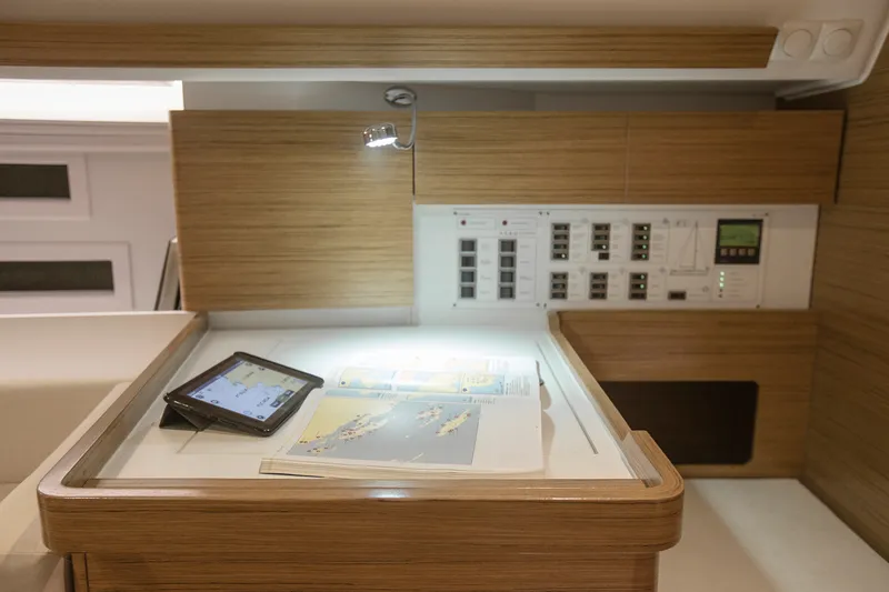 Salon of Sailway Ocho, a Elan Impression 45 sailboat at Vigo, Spain