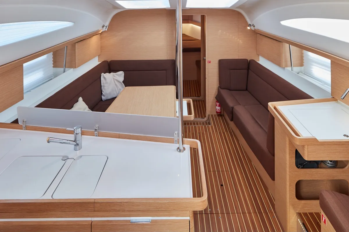 Salon of Sailway Ocho, a Elan Impression 45 sailboat at Vigo, Spain