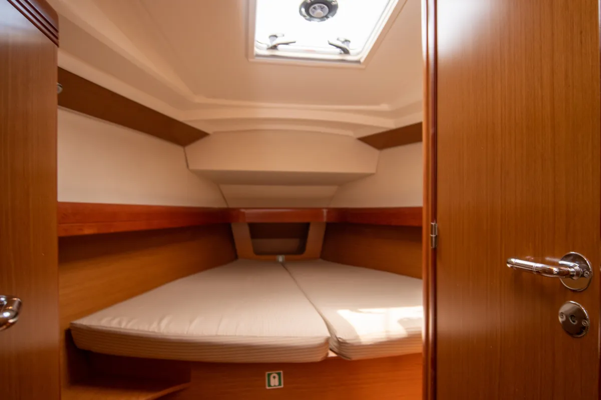 Mila, a Jeanneau Sun Odyssey 42 i sailboat at Volos, Greece