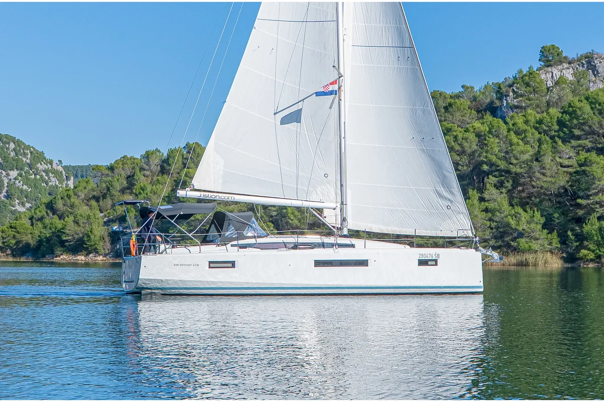 Head on First Date, a Jeanneau Sun Odyssey 410 sailboat at Skradin, Croatia