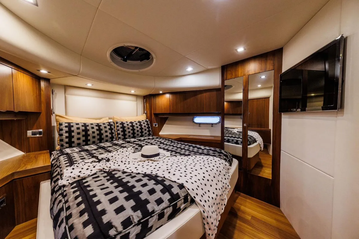 Cabin on 2 Drunk, a Sunseeker Manhattan 63 motor yacht at Seget Donji, Croatia