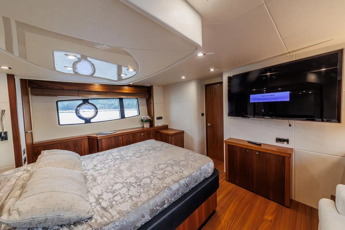 Cabin on 2 Drunk, a Sunseeker Manhattan 63 motor yacht at Seget Donji, Croatia