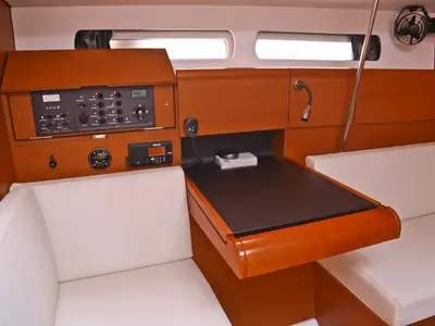 Salon of Pasithea, a Jeanneau Sun Odyssey 439 sailboat at Volos, Greece