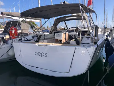Pepsi, a Dufour 430 GL sailboat at Tonnarella, Italy