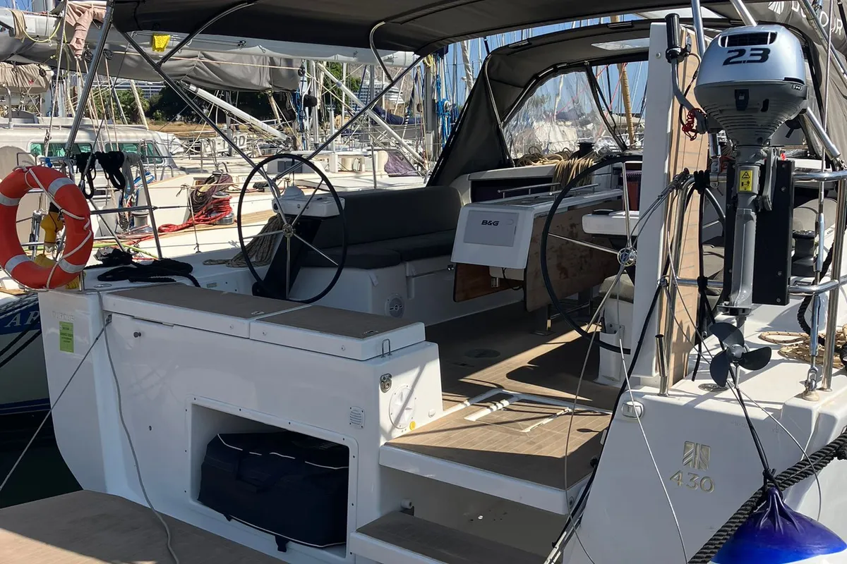 Pepsi, a Dufour 430 GL sailboat at Tonnarella, Italy