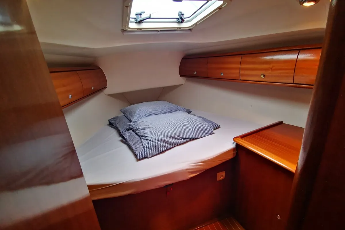 Cabin on Sea Gull, a Bavaria 44 sailboat at Primošten, Croatia