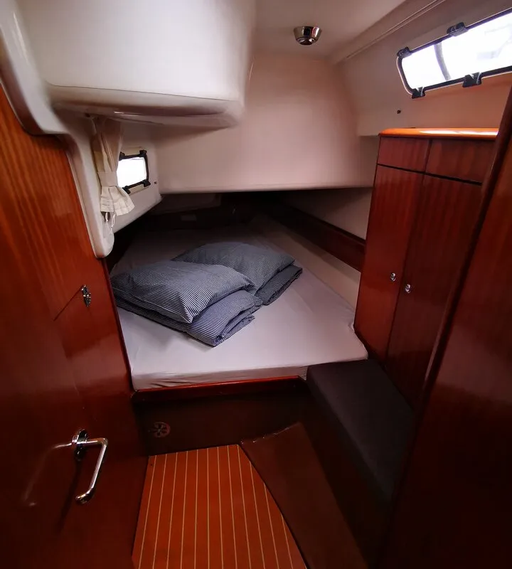 Cabin on Sea Gull, a Bavaria 44 sailboat at Primošten, Croatia