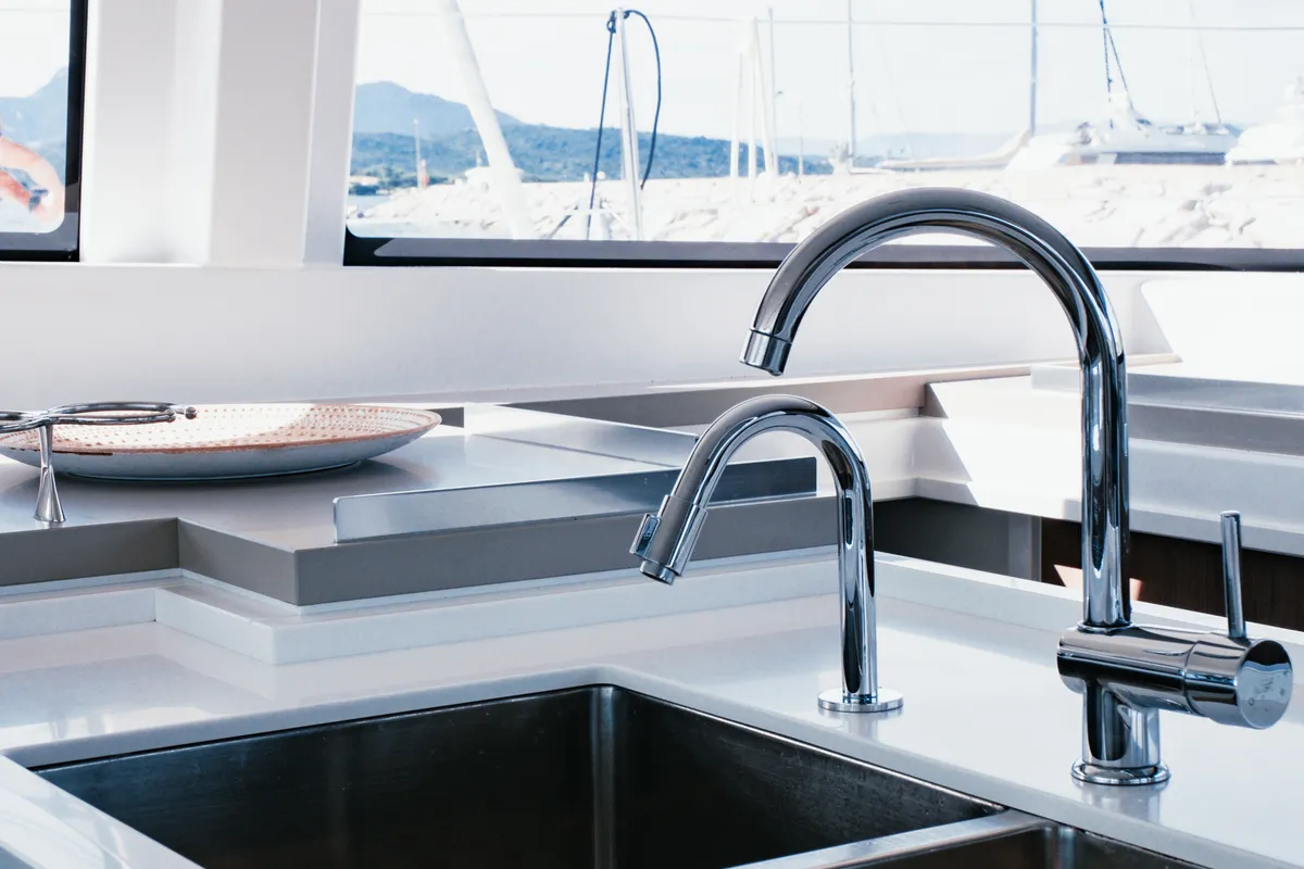 Galley of Alfa.bm2, a Bali 5.4 catamaran at Tonnarella, Italy