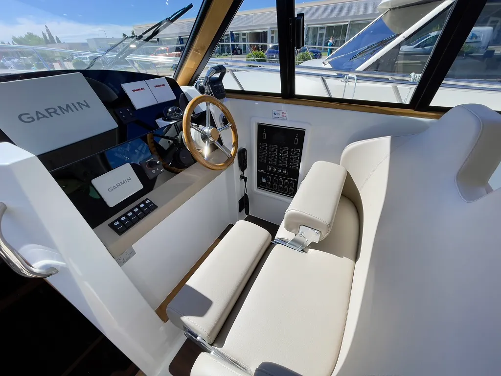 Cockpit of Baby Blue, a SAS - Vektor Adriana 44 FLY motor yacht at Općina Sukošan, Croatia