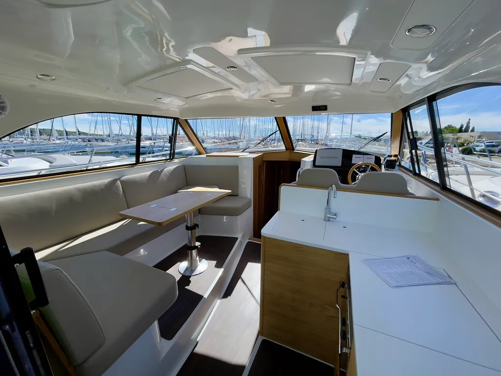 Cabin on Baby Blue, a SAS - Vektor Adriana 44 FLY motor yacht at Općina Sukošan, Croatia