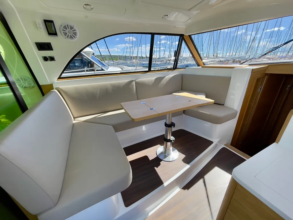 Salon of Baby Blue, a SAS - Vektor Adriana 44 FLY motor yacht at Općina Sukošan, Croatia