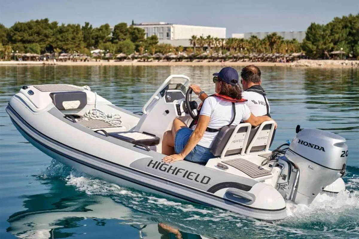 Sikelia, a Bali 5.4 catamaran at Capo d'Orlando, Italy
