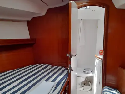 Cabin on Fiji, a Beneteau Oceanis 393 sailboat at Pylos, Greece
