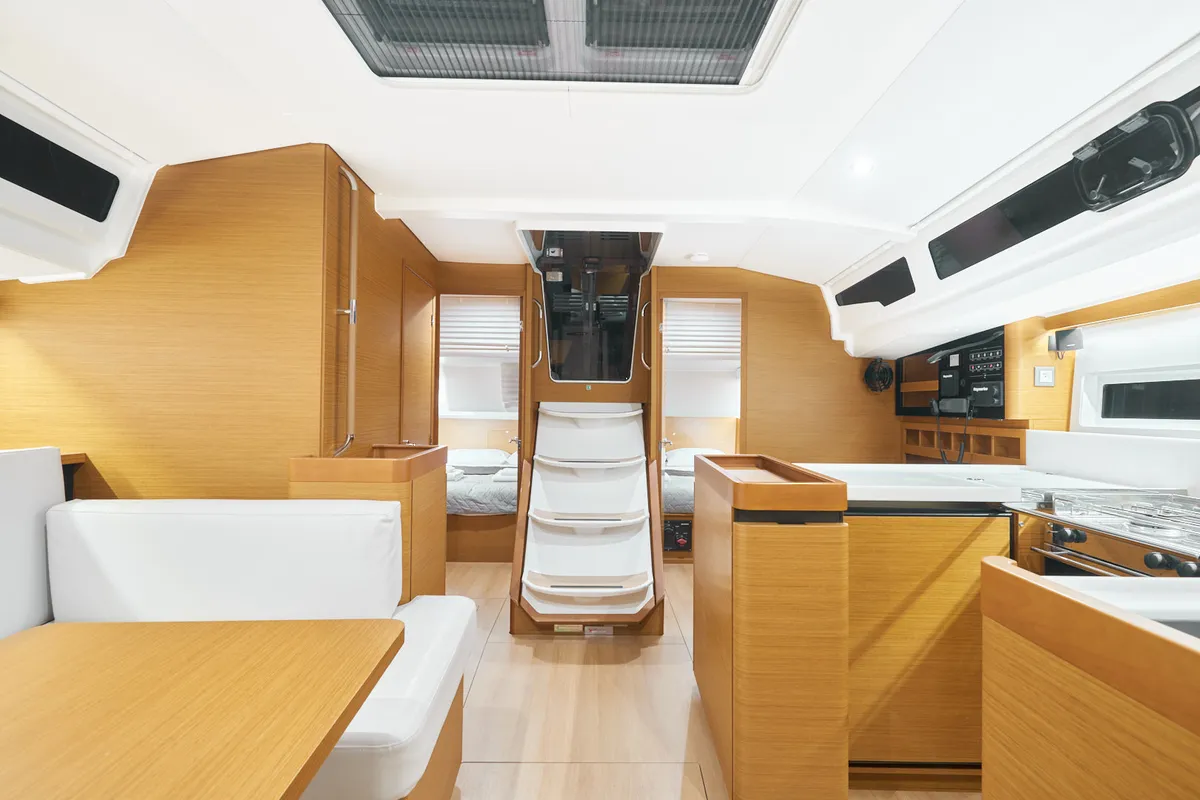 Salon of Nymeria, a Jeanneau Sun Odyssey 440 sailboat at Athens, Greece