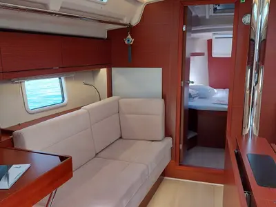 Salon of Polynoe, a Hanse 418 sailboat at Lavreotiki Municipal Unit, Greece