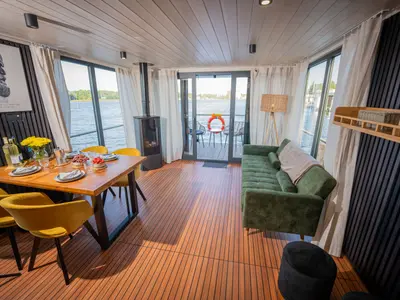Salon of Emsel, a Woma D13 motorboat at Fürstenberg/Havel, Germany