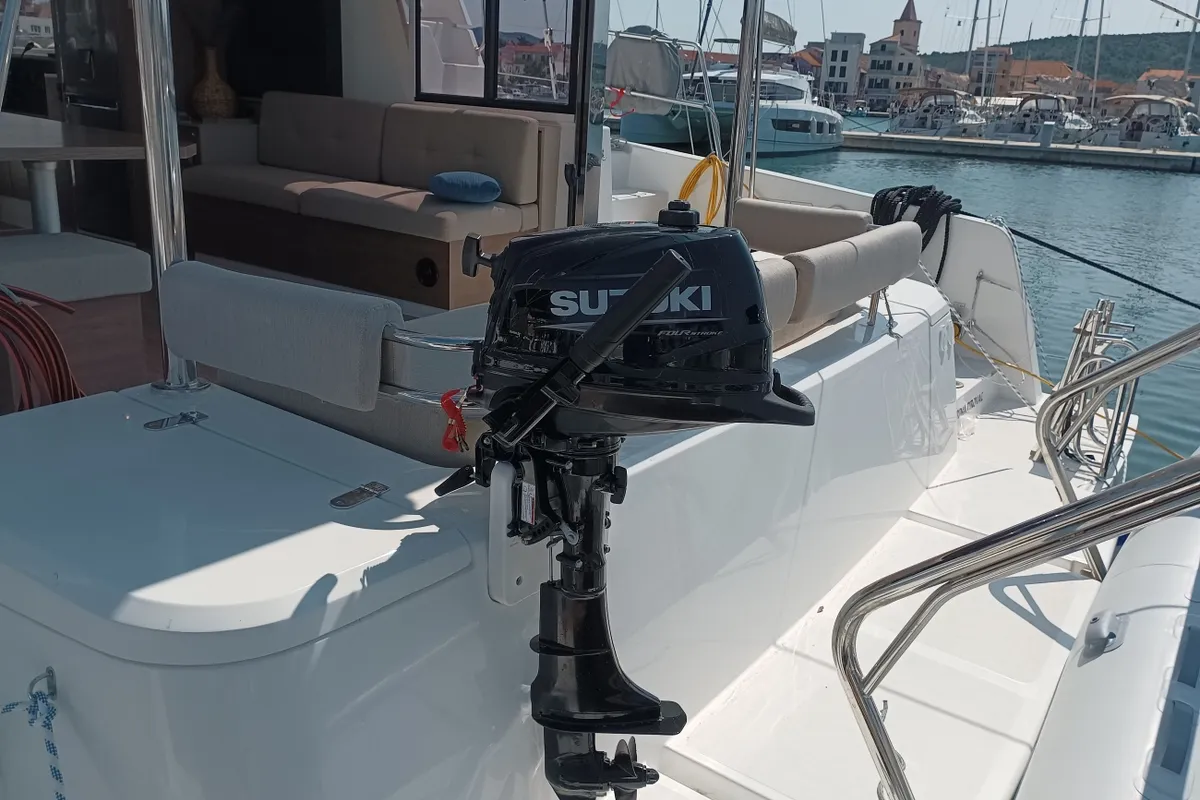 Salon of Mirjana, a Bali 4.2 catamaran at Pirovac, Croatia
