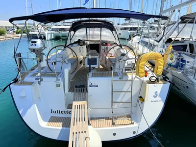 Cockpit of Juliette, a Beneteau Oceanis 46 sailboat at Općina Sukošan, Croatia