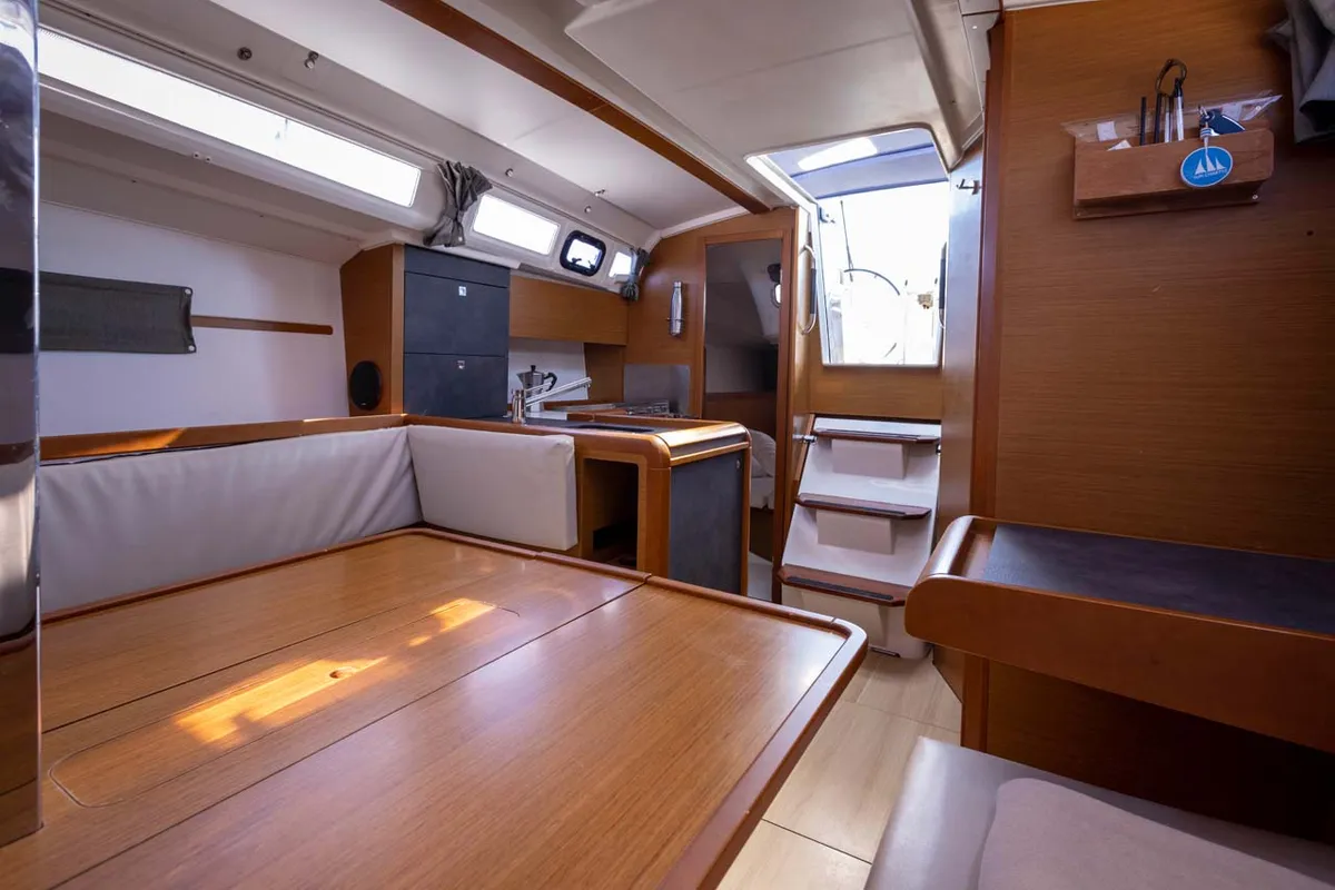 Salon of In The Mood, a Jeanneau Sun Odyssey 349 sailboat at Figari/Golfo Aranci, Italy