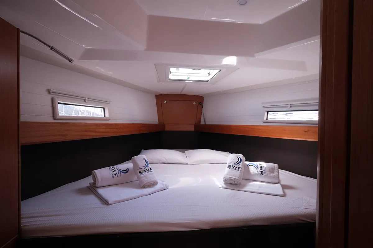 Cabin on Arwen, a Bavaria Cruiser 41 sailboat at Fethiye, Turkey