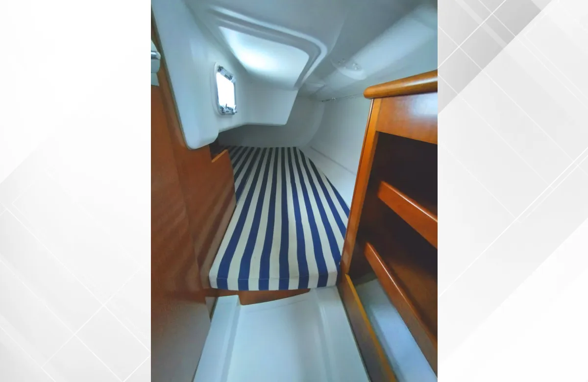 Cabin on Flashe, a Beneteau First 27.7 sailboat at Saint-Cast-le-Guildo, France