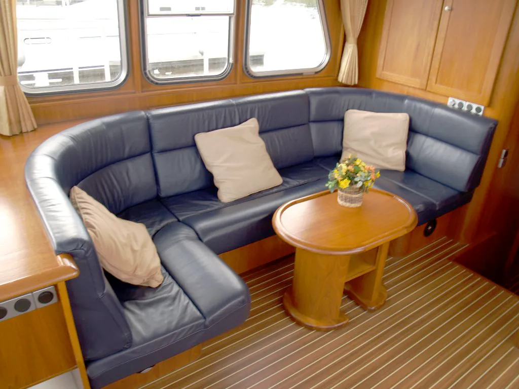 Salon of De Drait Classicline 1300, a motorboat at Woudsend, Netherlands