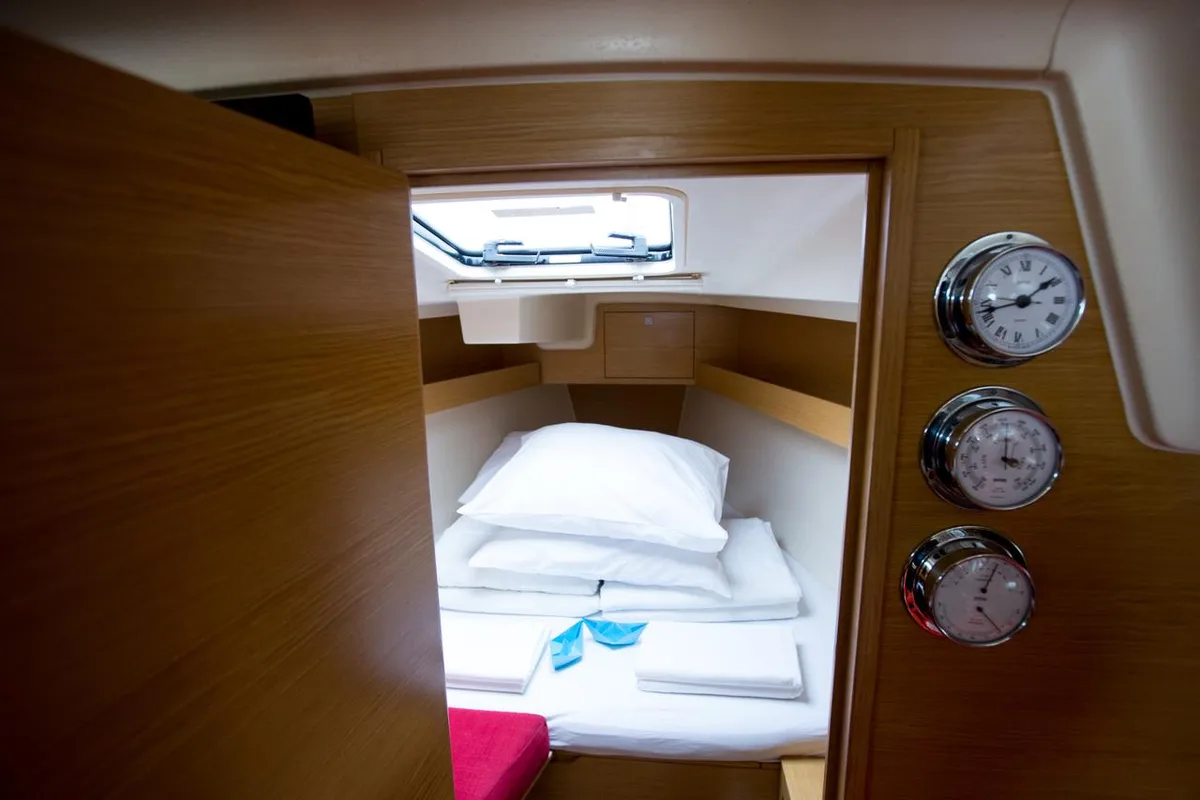 Cabin on Quebec, a Elan 350 Performance sailboat at Grad Biograd na Moru, Croatia