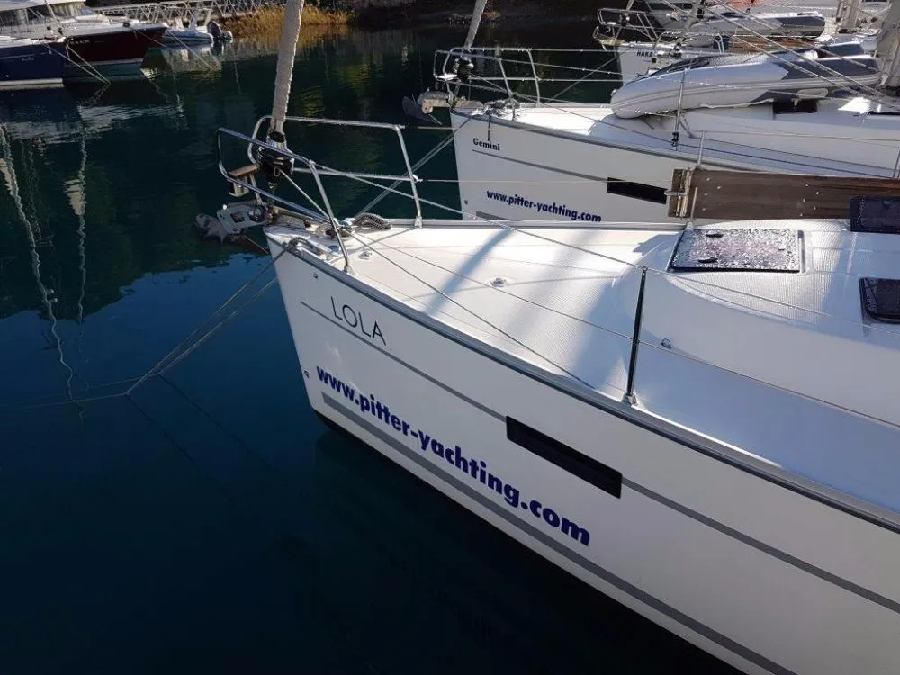 Exterior view of Lola, a Bavaria Cruiser 40 sailboat at Volos Municipality, Greece