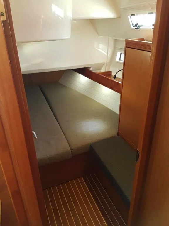 Cabin on Lola, a Bavaria Cruiser 40 sailboat at Volos Municipality, Greece