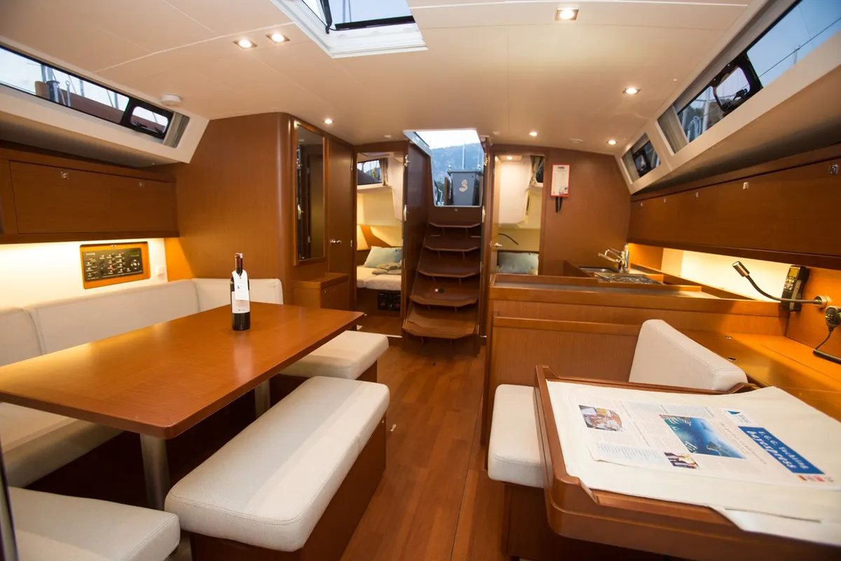 Salon of Dianora, a Beneteau Oceanis 45 sailboat at Marmaris, Turkey