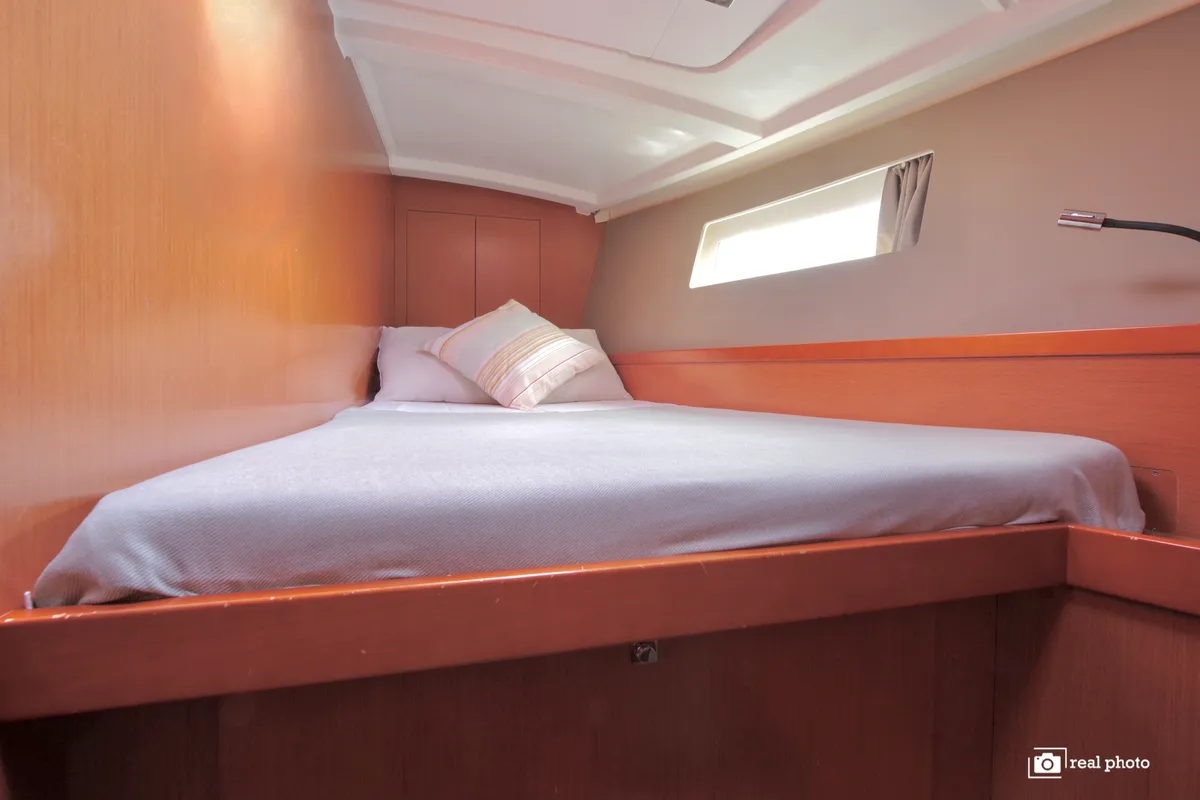 Cabin on Gaia, a Beneteau Oceanis 45 sailboat at Cannigione, Italy