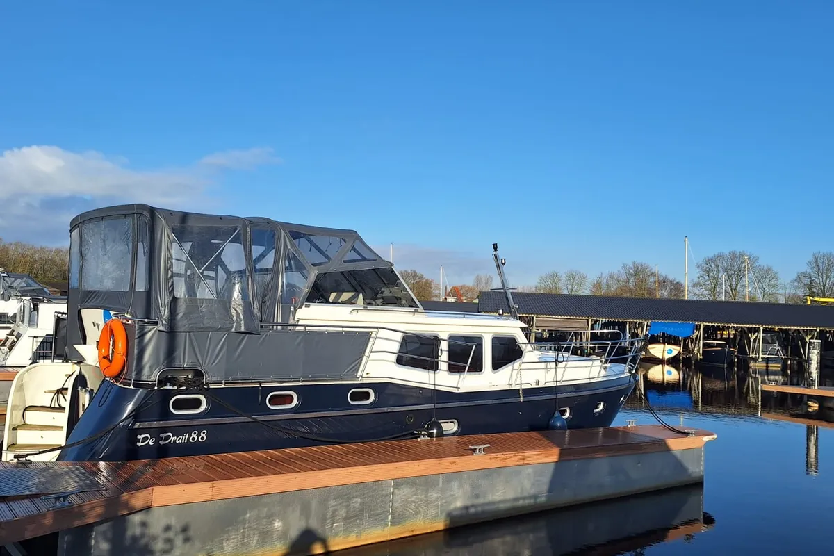 Exterior view of Drait 88, a De Drait Advantage 38 motorboat at Drachten, Netherlands