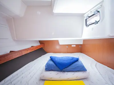 Cabin on Dolce vita, a Bavaria Cruiser 41 sailboat at Split, Croatia