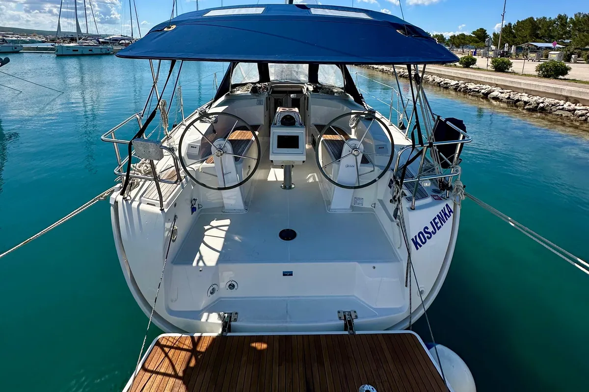 Exterior view of Kosjenka, a Bavaria Cruiser 34 sailboat at Općina Pakoštane, Croatia