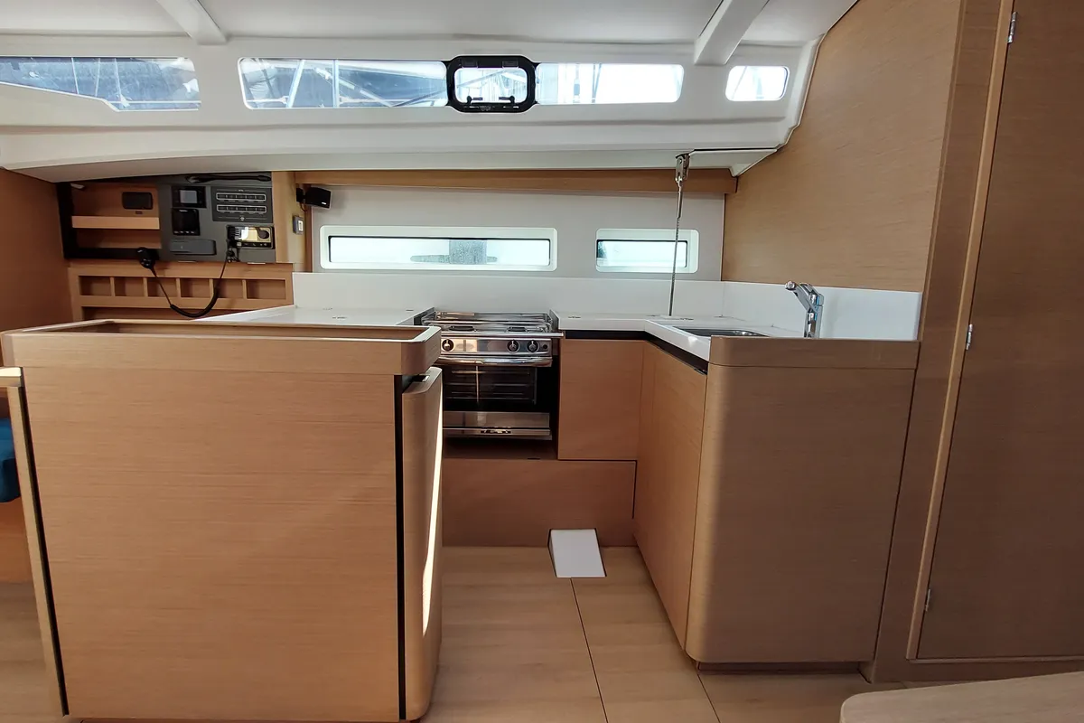 Galley of Aquilante, a Jeanneau Sun Odyssey 440 sailboat at Rosignano Solvay, Italy