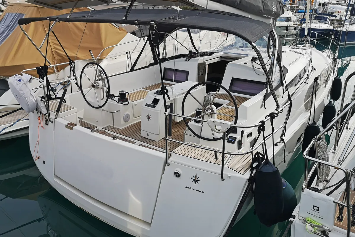 Exterior view of Aquilante, a Jeanneau Sun Odyssey 440 sailboat at Rosignano Solvay, Italy