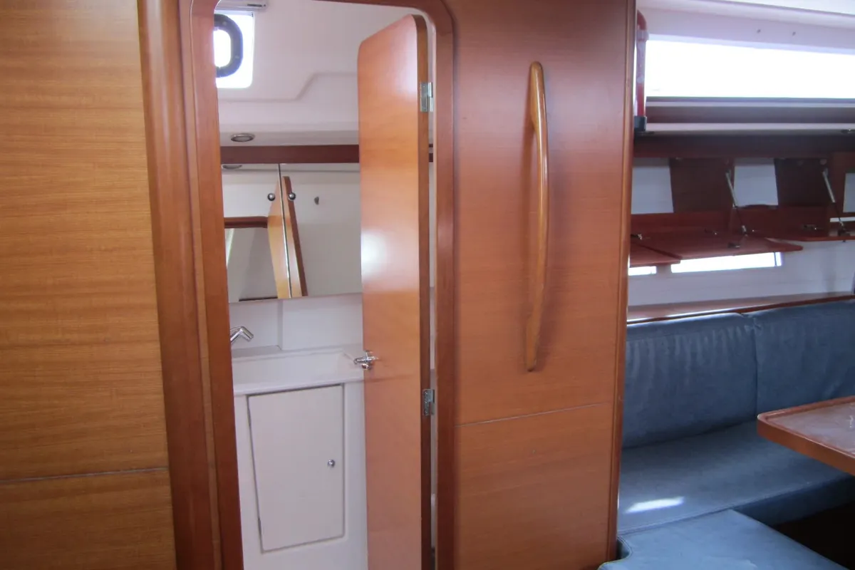 Head on Monarque, a Dufour 445 Grand Large sailboat at Saint-Cast-le-Guildo, France