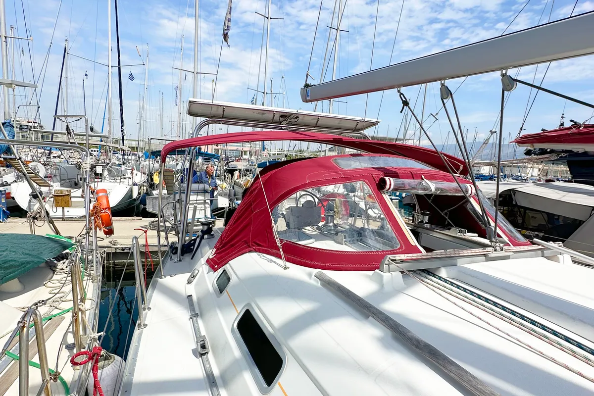 Deck of ARGO, a Beneteau Oceanis 393 sailboat at Athens, Marina Delta Kallithea, Greece